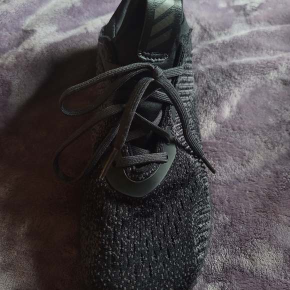 Adidas Alpha Bounce - Picture 4 of 5